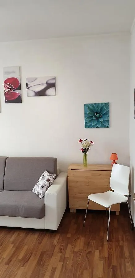Casa Tua Sul Tetto Di Roma Apartment 0*, Rome